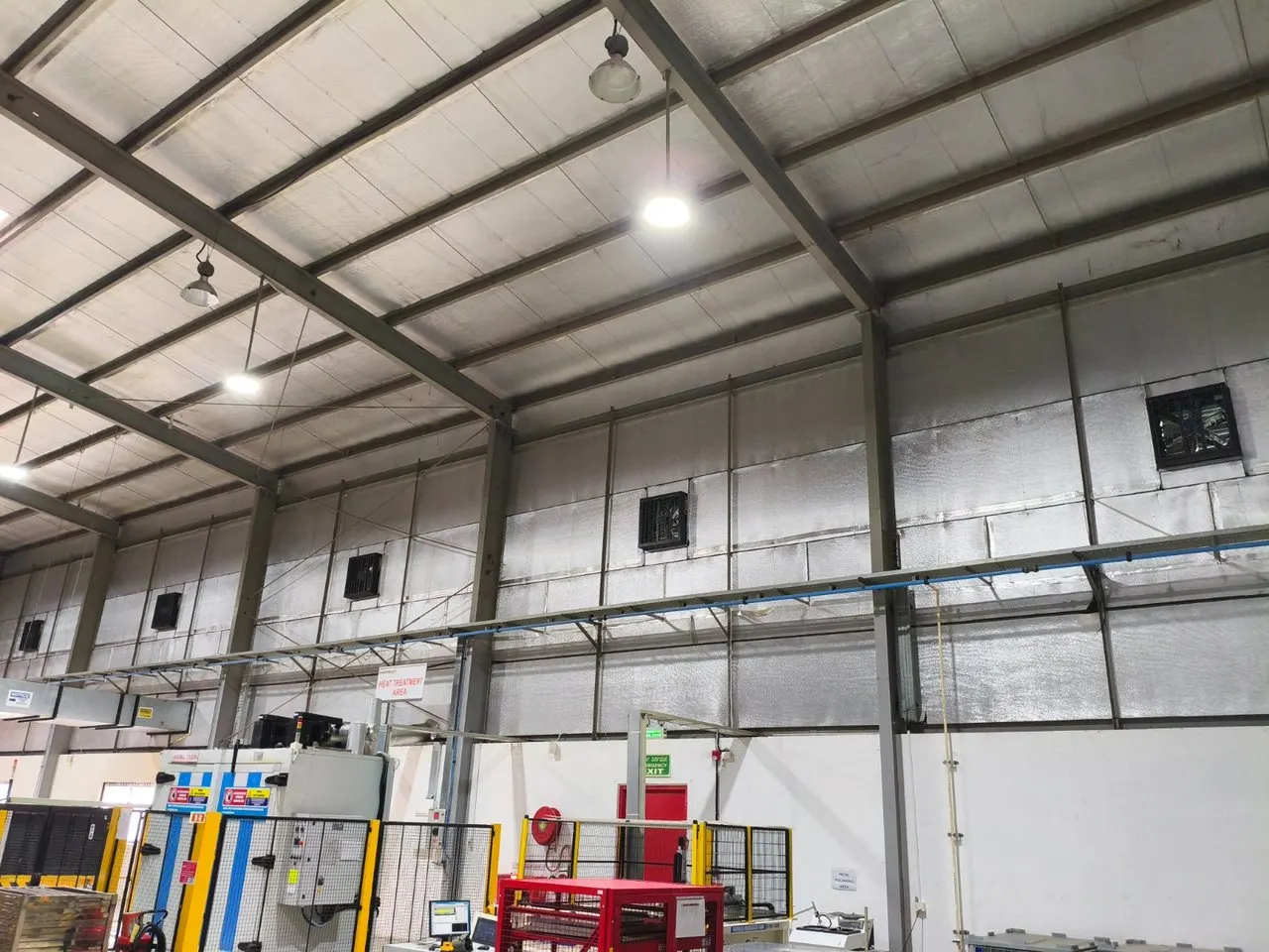 Heavy-Duty Wall Exhaust System in Heat Treatment Area